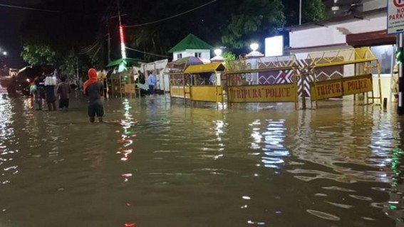 Water-Logging hits across Agartala following Heavy Rains : CM's residence remains under knee-level water Water-Logging hits across Agartala following Heavy Rains : CM's residence remains under knee-level water